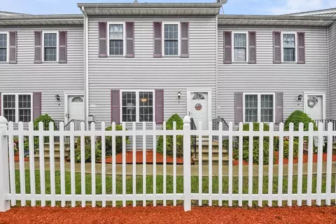 5239 N Main St #7, Fall River, MA 02720