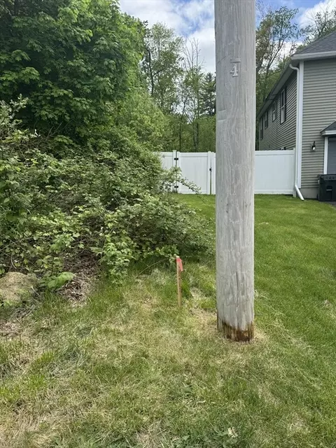 13 Overlook Ave, Webster, MA 01570 photo 2