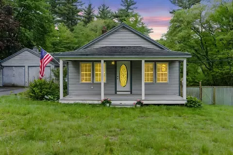 259 Old Center St, Middleboro, MA 02346