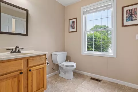 45 Taylor Rd, Maynard, MA 01754 photo 19
