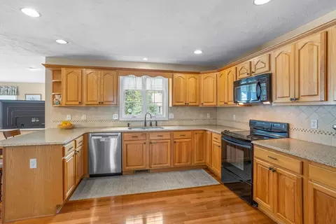 45 Taylor Rd, Maynard, MA 01754 photo 11