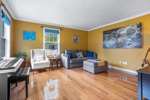45 Taylor Rd, Maynard, MA 01754 photo 5