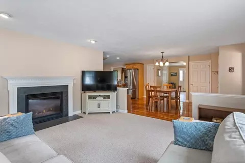 45 Taylor Rd, Maynard, MA 01754 photo 18