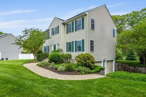 45 Taylor Rd, Maynard, MA 01754 photo 38