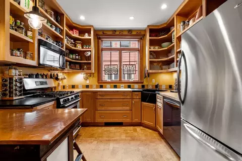Kitchen - 97 Stearns Rd, Brookline, MA 02446 photo 2 of 4