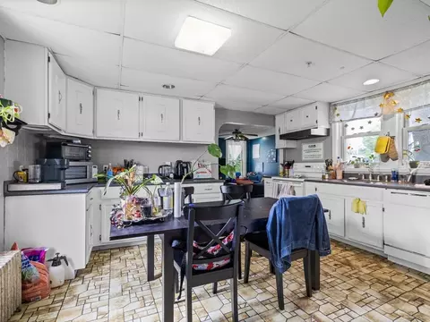 19 Tufts St, Somerville, MA 02145 photo 12