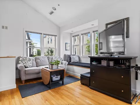 19 Tufts St, Somerville, MA 02145 photo 31