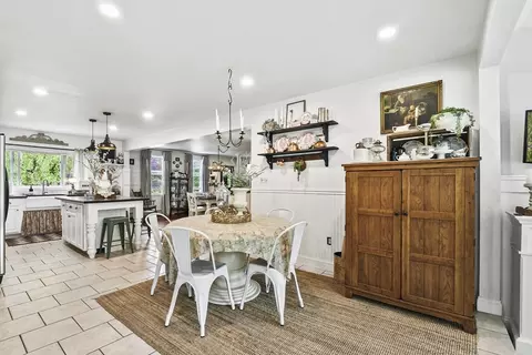 581 Middle Rd, Acushnet, MA 02743 photo 10