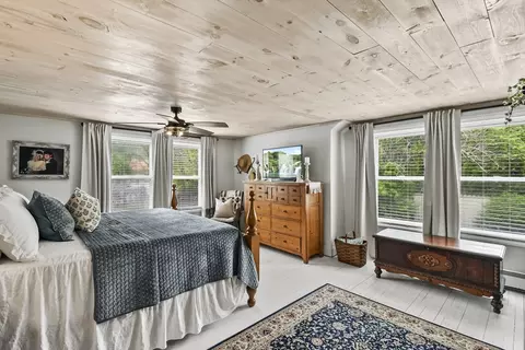 581 Middle Rd, Acushnet, MA 02743 photo 25