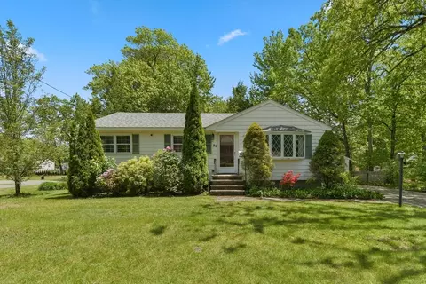 80 Marshall St, Tewksbury, MA 01876