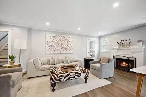 41 Laurel Dr, Needham, MA 02492 photo 2