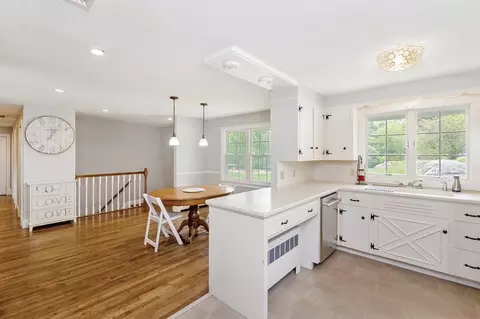 Kitchen - 5 Indian Hl, Beverly, MA 01915 photo 2 of 2