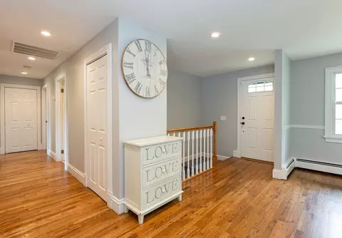 Entry Way - 5 Indian Hl, Beverly, MA 01915 photo 1 of 1