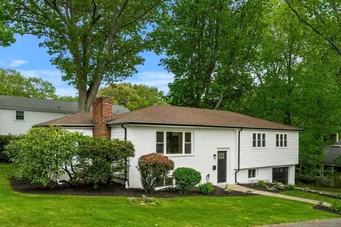 Exterior - 26 Parsons Dr, Swampscott, MA 01907 photo 5 of 5