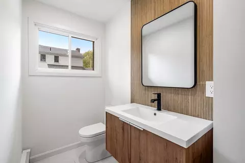 Bath - 26 Parsons Dr, Swampscott, MA 01907 photo 3 of 4