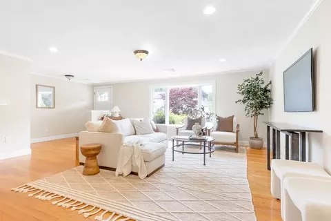 7 Langdon Rd, Natick, MA 01760 photo 3