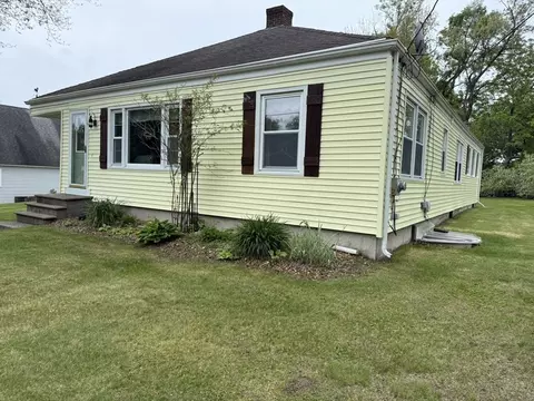 4 Perryville Rd, Webster, MA 01570 photo 3