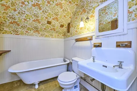 92 Dean Rd, Brookline, MA 02445 photo 33