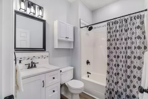 Bath - 38 Carter St #112, Everett, MA 02149 photo 1 of 2