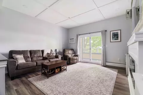 Living - 38 Carter St #112, Everett, MA 02149 photo 4 of 5