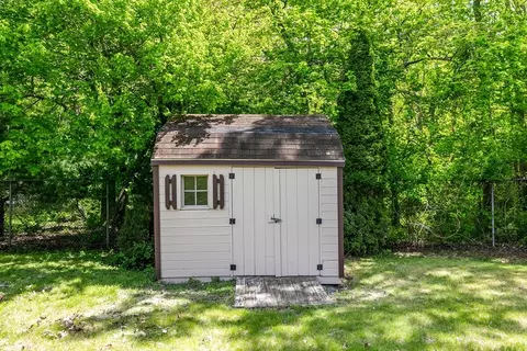 619 Elsbree, Fall River, MA 02720 photo 40