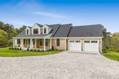 92 Whiffletree Ave, Brewster, MA 02631