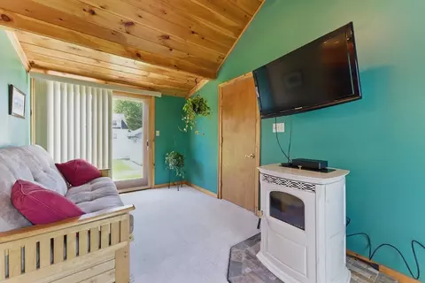 31 Fallston St, Springfield, MA 01119 photo 12