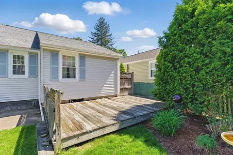 31 Fallston St, Springfield, MA 01119 photo 36