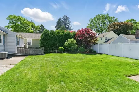 31 Fallston St, Springfield, MA 01119 photo 32