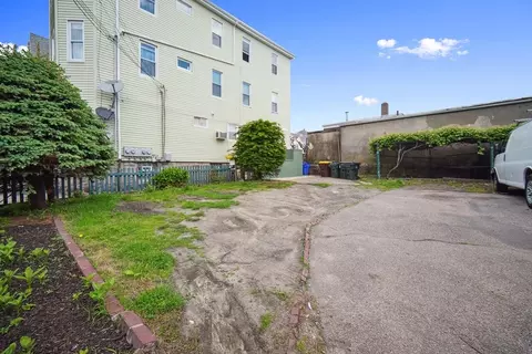 Exterior - 90 Montaup St, Fall River, MA 02724 photo 4 of 4