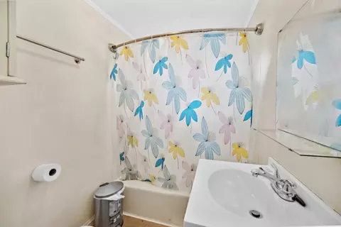 Bath - 90 Montaup St, Fall River, MA 02724 photo 3 of 4