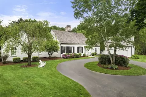 12 Pheasant Landing Rd, Needham, MA 02492