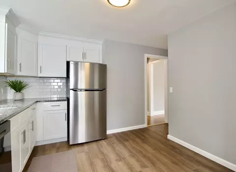 Kitchen - 63 Grandview St, Springfield, MA 01118 photo 5 of 6