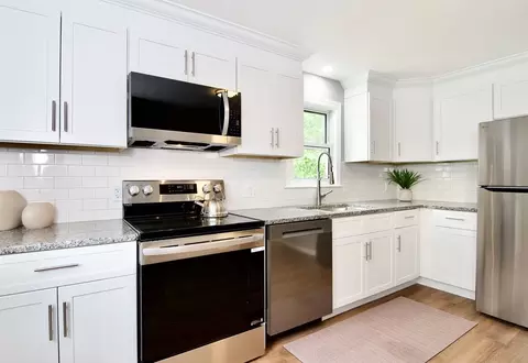 Kitchen - 63 Grandview St, Springfield, MA 01118 photo 3 of 6