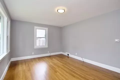Living - 63 Grandview St, Springfield, MA 01118 photo 3 of 5