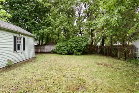 Exterior - 63 Grandview St, Springfield, MA 01118 photo 4 of 5