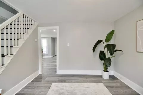 Entry Way - 25 Spring St, Chicopee, MA 01013 photo 7 of 8