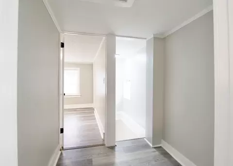 Entry Way - 25 Spring St, Chicopee, MA 01013 photo 8 of 8