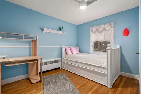 35 Everett St, Newton, MA 02459 photo 22