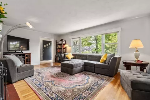 35 Everett St, Newton, MA 02459 photo 19