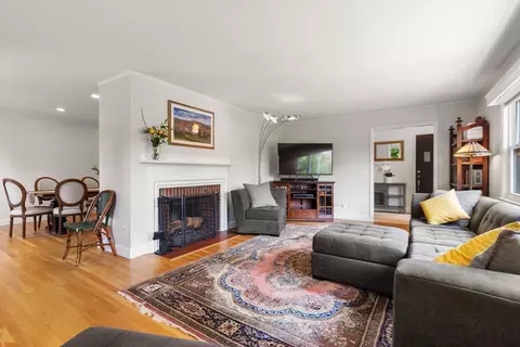 35 Everett St, Newton, MA 02459 photo 18
