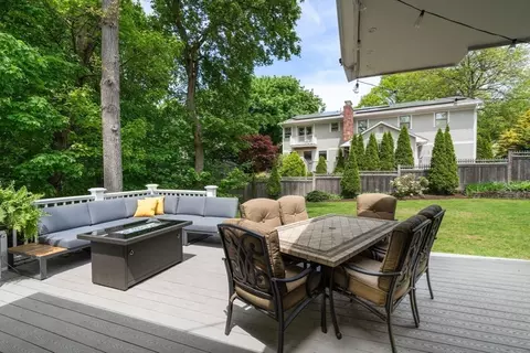 35 Everett St, Newton, MA 02459 photo 16