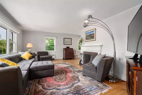 35 Everett St, Newton, MA 02459 photo 20