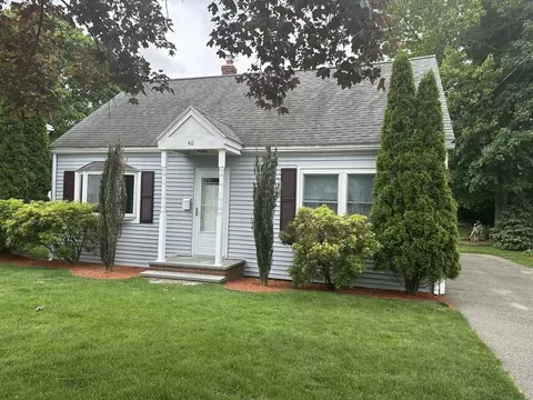 40 Elmwood Cir, Peabody, MA 01960