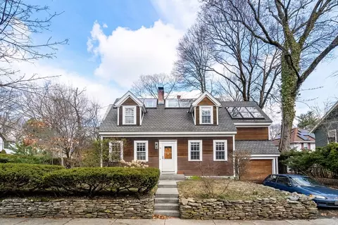 9 Albion Pl, Newton, MA 02459