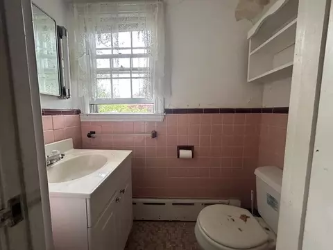 327 Appleton St, Arlington, MA 02476 photo 11