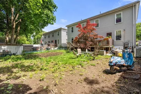 9-15 Maple St, Saugus, MA 01906 photo 4