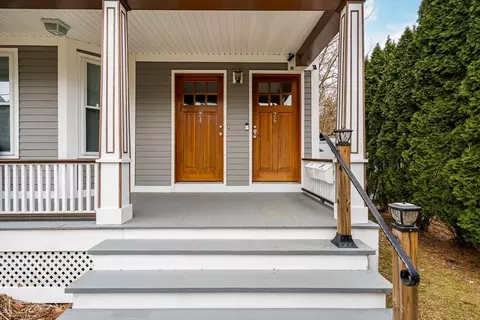 24-26 Orchard St, Northampton, MA 01060