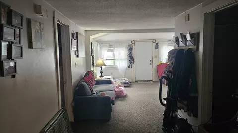 21 Eagle St, Ware, MA 01082 photo 4