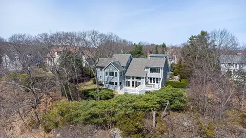 17 Wagon Wheel Rd, Winchester, MA 01890
